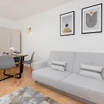 Stylish & Comfortable Apartment With Balcony In Central Gdansk By Noclegi Renters