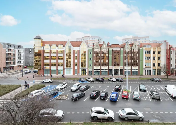 Stylish & Comfortable Apartment With Balcony In Central Gdansk By Noclegi Renters