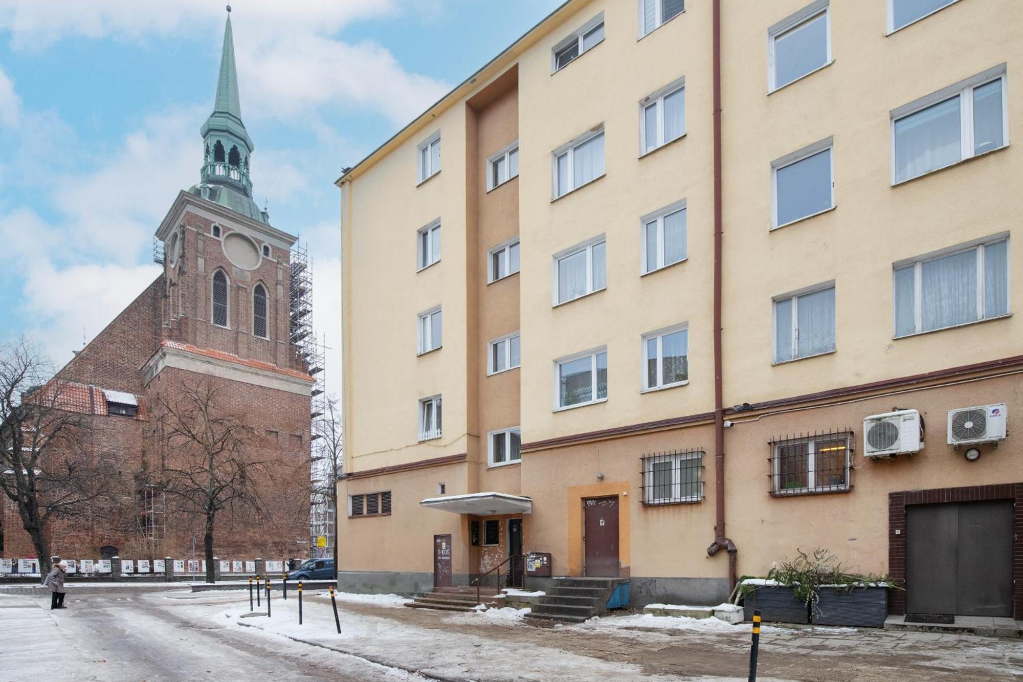 Lägenhet Stylish & Comfortable With Balcony In Central By Renters